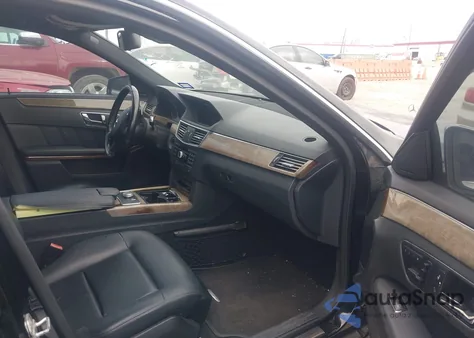 2010 Mercedes-Benz E 350 z USA, uszkodzony, nr VIN WDDHF5GB2AA179097